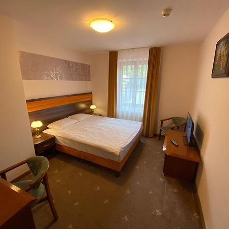 Hotel Grant Krynica Zdroj Luaran gambar