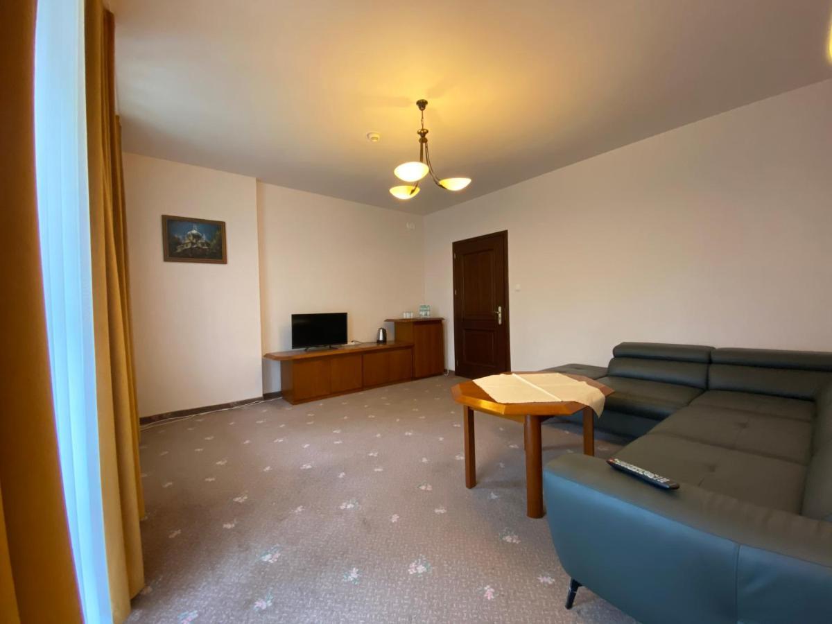 Hotel Grant Krynica Zdroj Luaran gambar