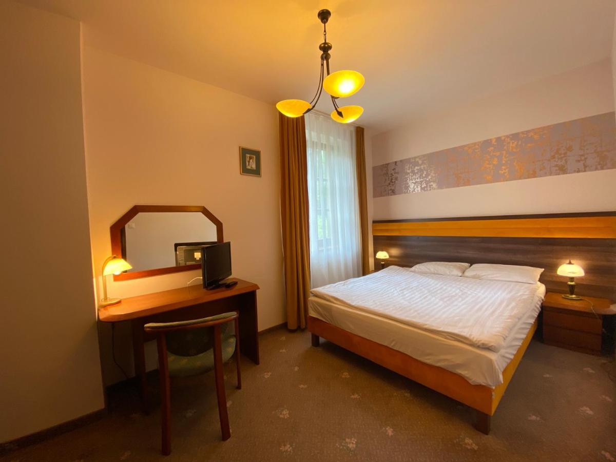 Hotel Grant Krynica Zdroj Luaran gambar
