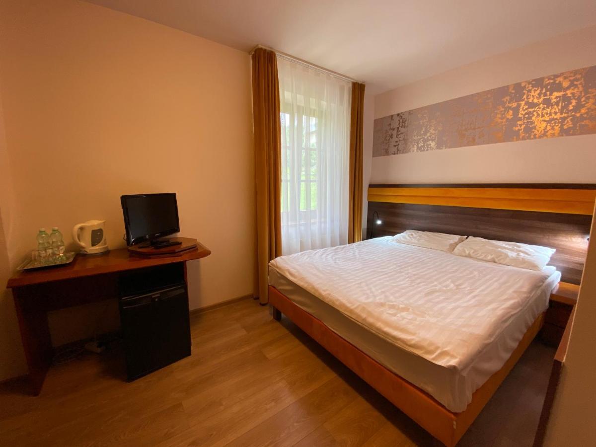 Hotel Grant Krynica Zdroj Luaran gambar