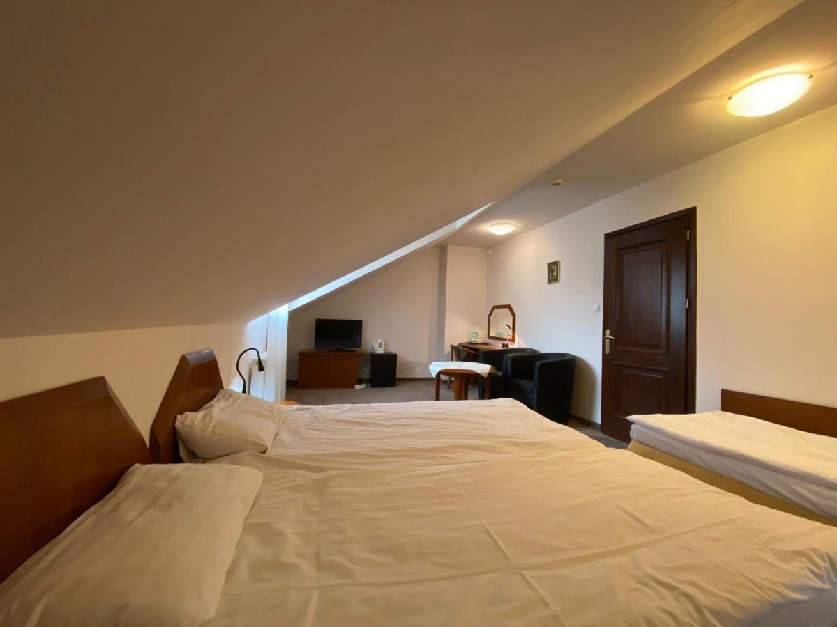 Hotel Grant Krynica Zdroj Luaran gambar