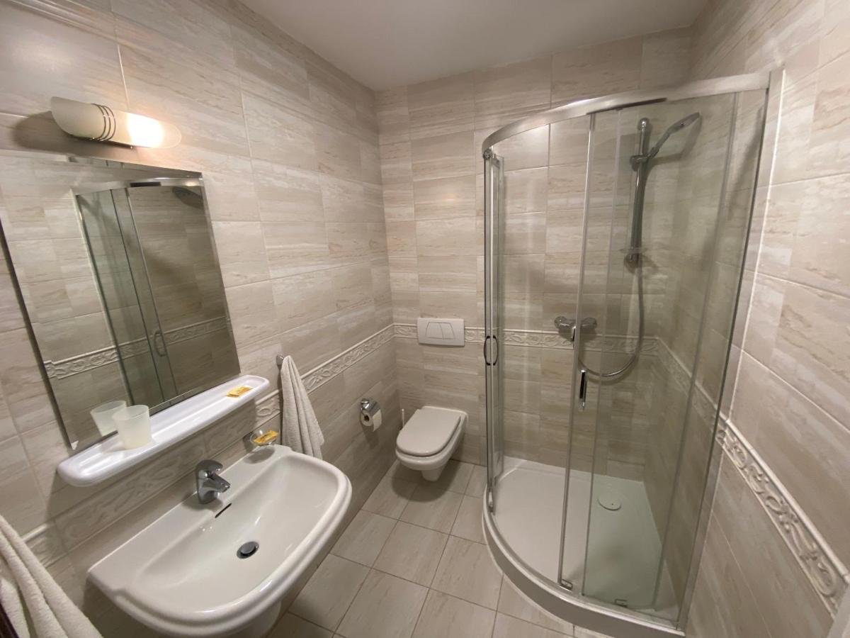 Hotel Grant Krynica Zdroj Luaran gambar