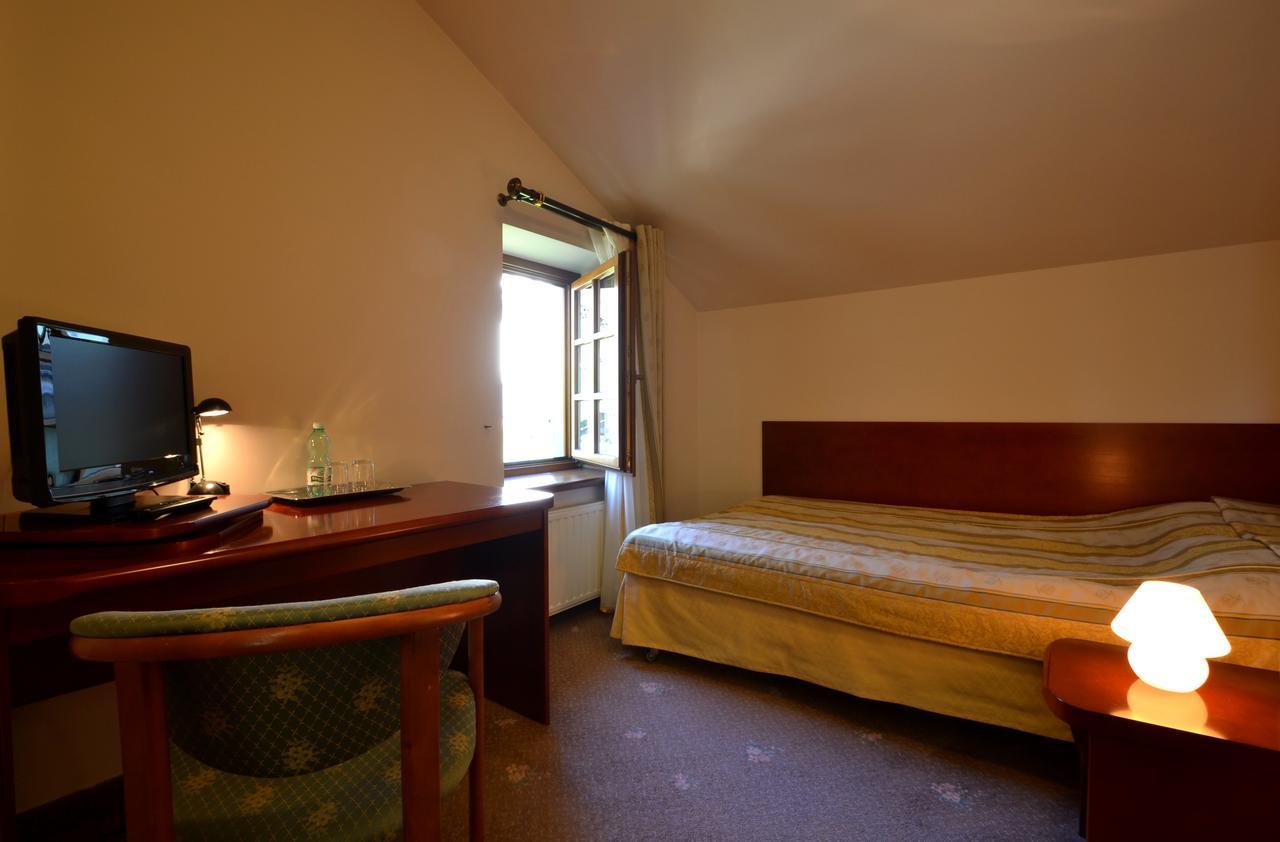 Hotel Grant Krynica Zdroj Luaran gambar