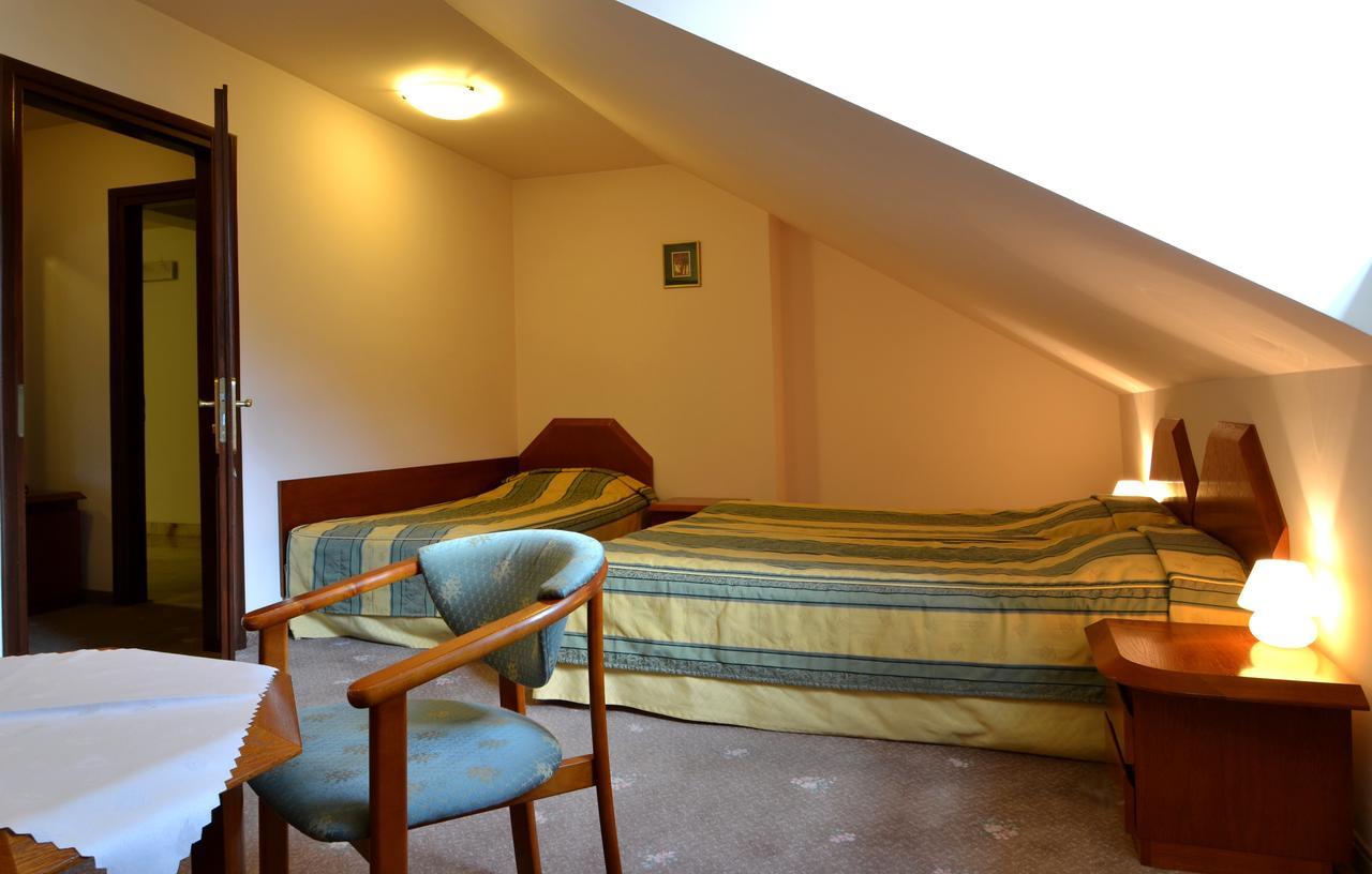 Hotel Grant Krynica Zdroj Luaran gambar